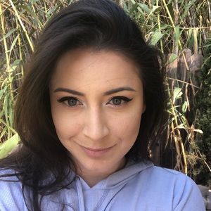 Meet your Posher, Ana